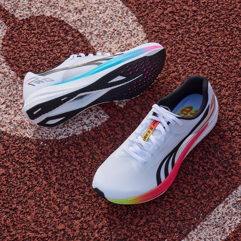 Luxury Men Lifestyle - Super Cool Running Shoes Men Women